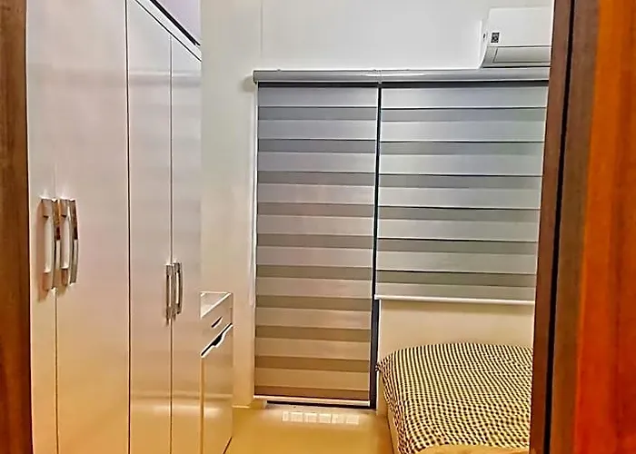 Stylish 1 Bedroom Unit With Perfect Pool View Balcony At Fame Residences 酒店 2*